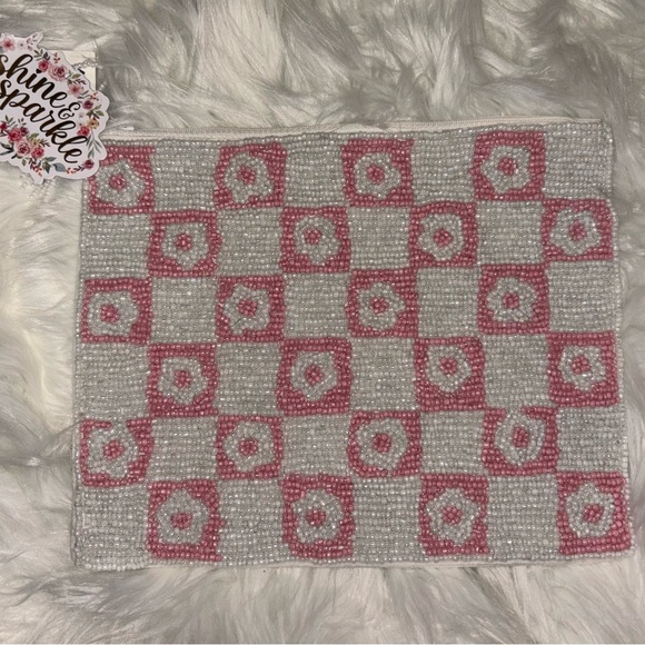 Noor-è-Noire Beaded Cosmetic bag. - Picture 5 of 5